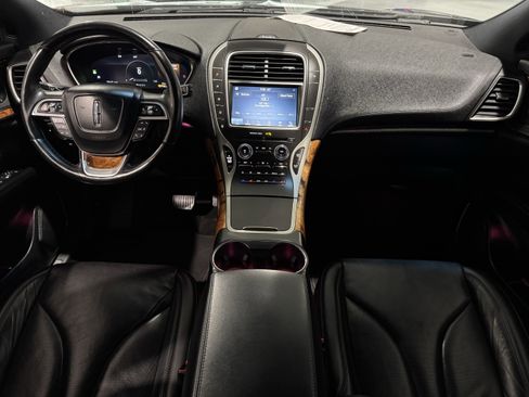 Used 2020 Lincoln Nautilus Reserve image 22