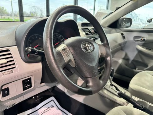 Used 2013 Toyota Corolla LE image 20