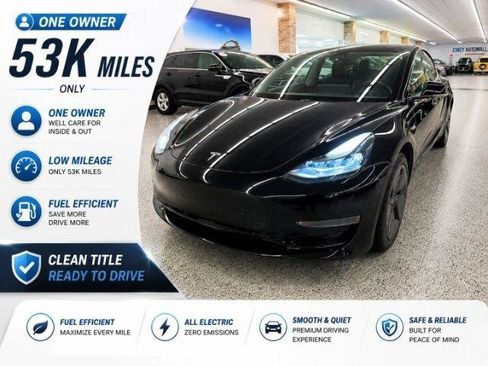Used 2022 Tesla Model 3 Standard Range RWD image 1