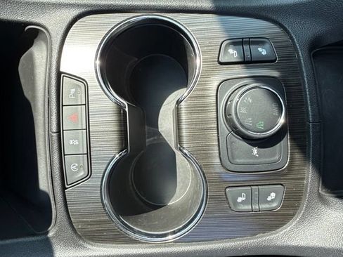 Used 2023 GMC Acadia SLT AWD/4WD image 27