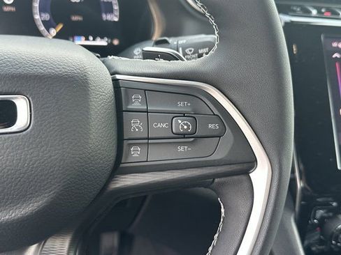 New 2025 Jeep Grand Cherokee L Altitude image 23