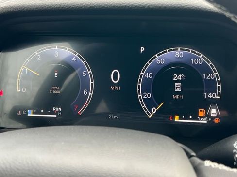 New 2026 Jeep Grand Cherokee Altitude AWD/4WD image 17