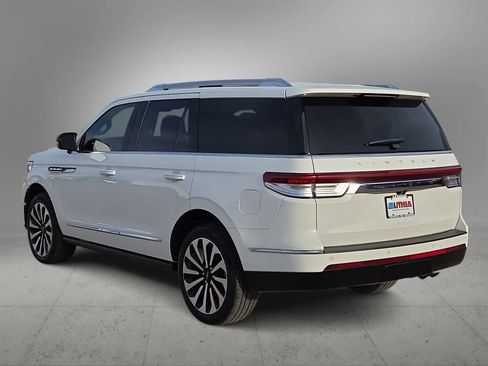 Used 2023 Lincoln Navigator Reserve AWD/4WD image 6