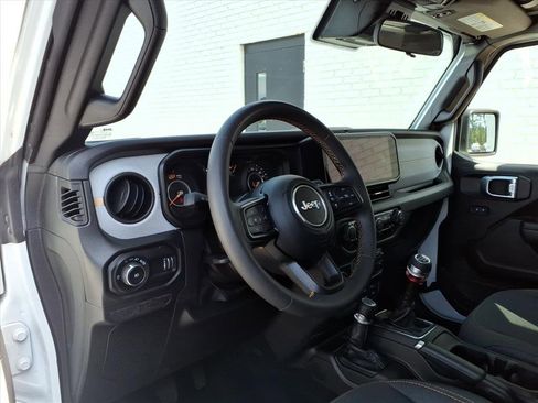 Used 2024 Jeep Wrangler Sport image 5