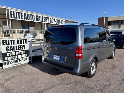 Used 2022 Mercedes-Benz Metris Passenger image 6