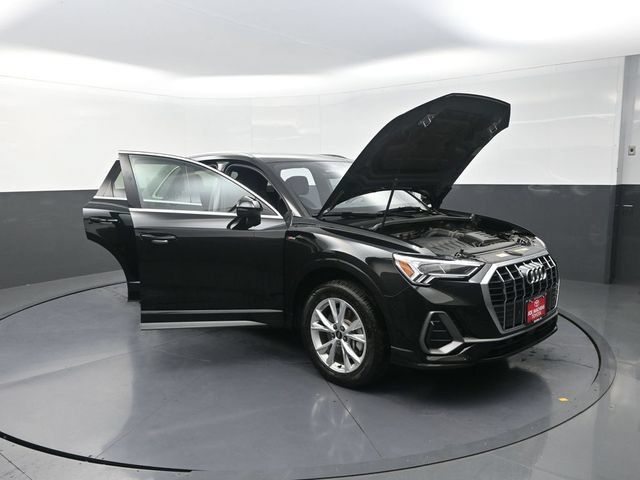 Used 2025 Audi Q3 2.0T Premium AWD/4WD image 39
