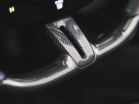 Used 2024 Ferrari SF90 Spider image 47