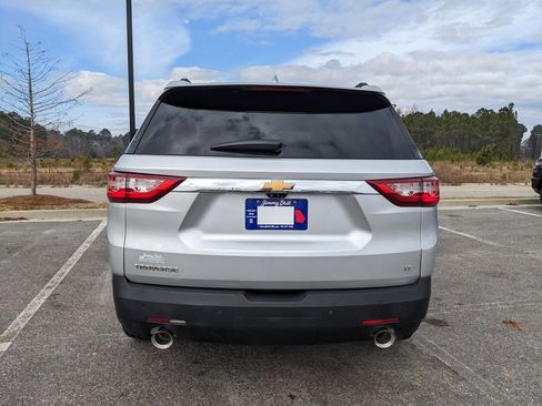 Used 2020 Chevrolet Traverse LT w/ LT Premium Package image 19