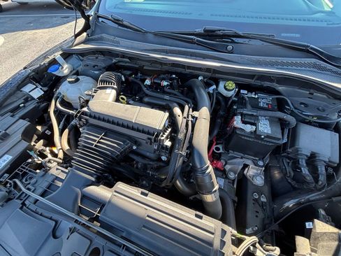 Used 2023 Ford Escape Platinum image 25