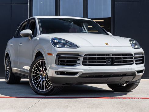 Certified 2023 Porsche Cayenne S Platinum AWD/4WD image 6