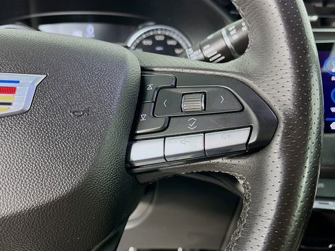 Used 2020 Cadillac XT4 Sport w/ Driver Awareness Package AWD/4WD image 17