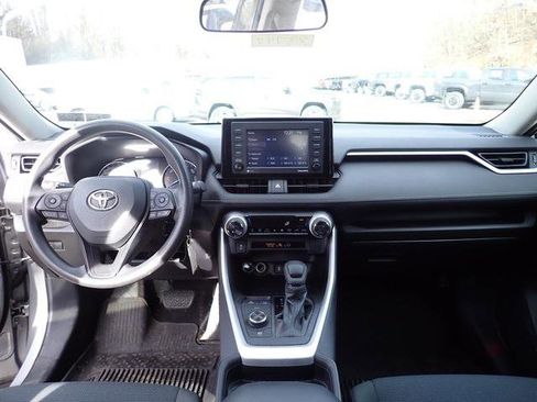 Certified 2021 Toyota RAV4 LE image 12