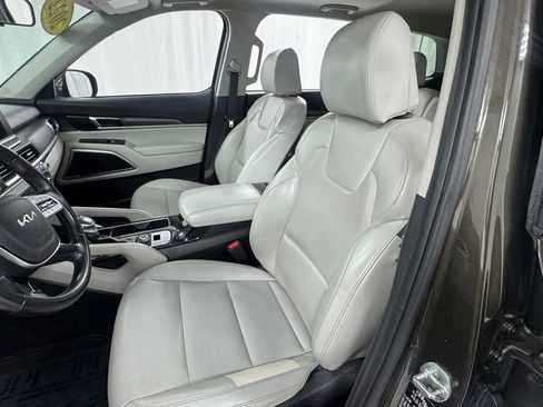 Used 2022 Kia Telluride S FWD image 10