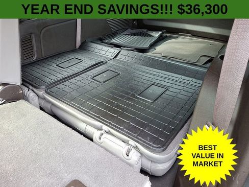 Used 2022 Chevrolet Suburban LT image 13