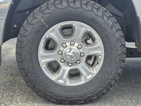 Certified 2024 RAM 2500 Big Horn AWD/4WD image 7