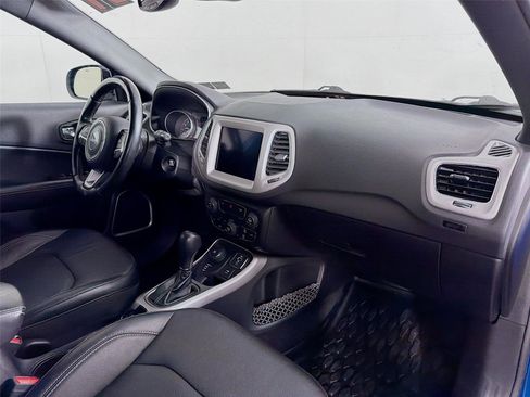 Used 2021 Jeep Compass Latitude AWD/4WD image 27
