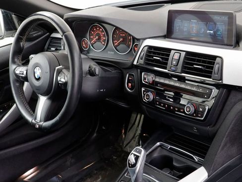 Used 2017 BMW 430i xDrive Convertible image 23