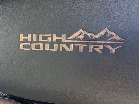 Used 2023 Chevrolet Silverado 1500 High Country w/ Technology Package image 28