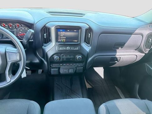 Used 2020 Chevrolet Silverado 1500 Custom w/ Custom Value Package image 18