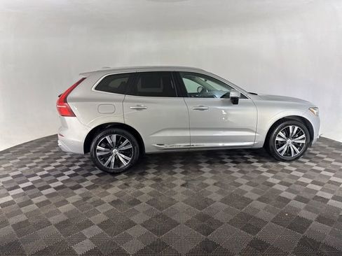 Used 2023 Volvo XC60 B5 Plus image 5