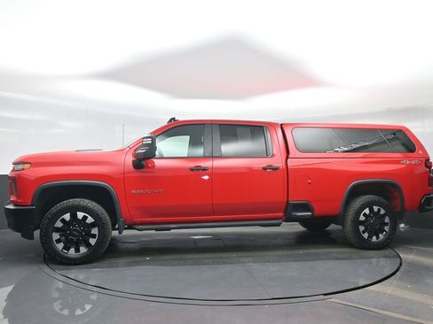 Used 2020 Chevrolet Silverado 2500 Custom w/ Custom Value Package AWD/4WD image 3