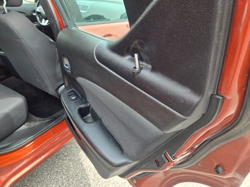 Used 2012 Dodge Avenger SXT w/ Cold Weather Group FWD image 29