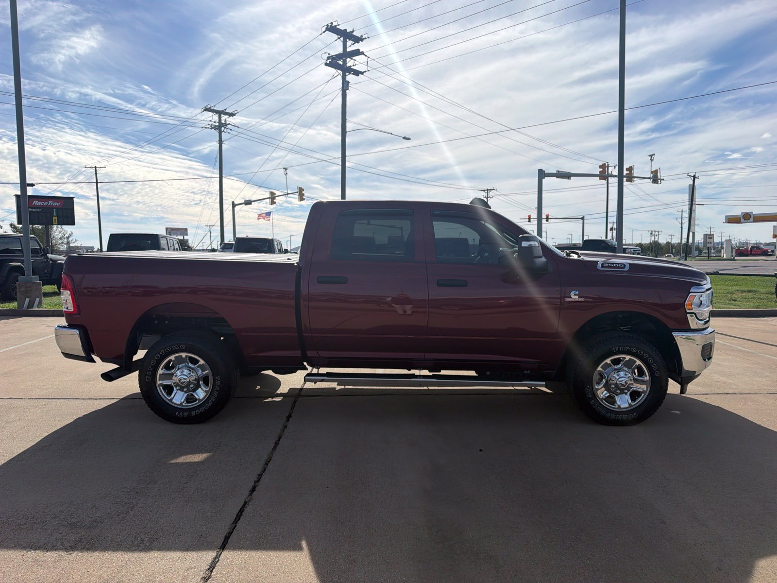 Used 2024 RAM 2500 Tradesman w/ Chrome Appearance Group AWD/4WD image 4