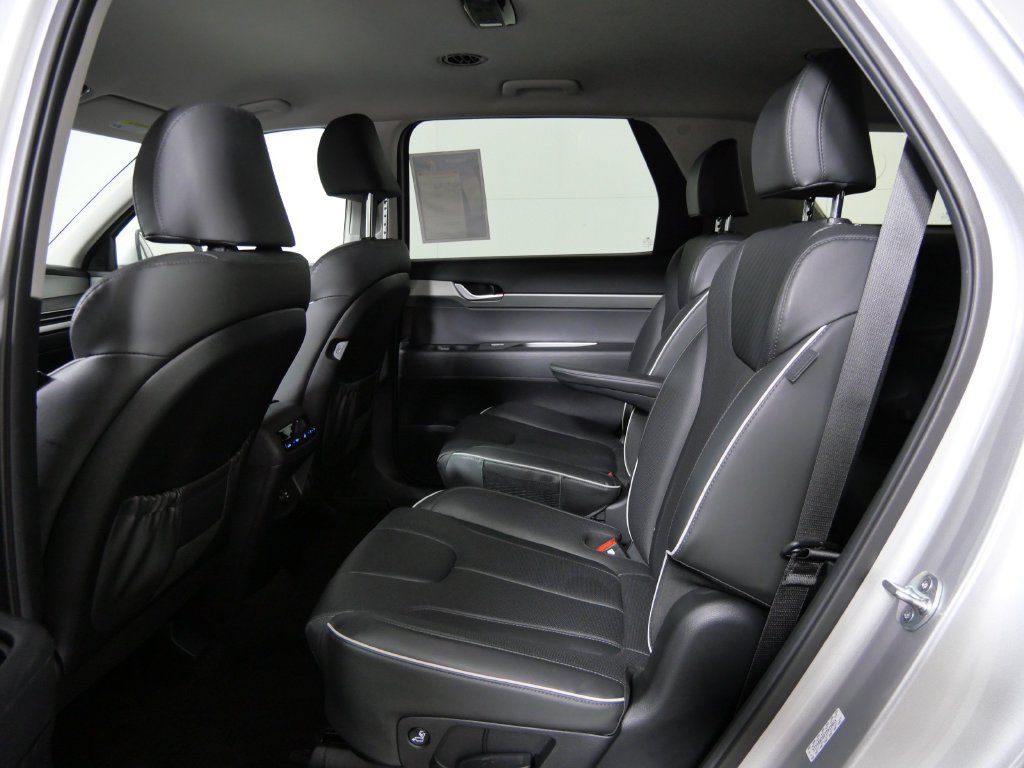 Used 2024 Hyundai Palisade SEL FWD image 18