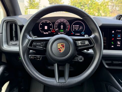 Certified 2024 Porsche Cayenne image 15