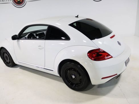 Used 2012 Volkswagen Beetle 2.5 FWD image 13