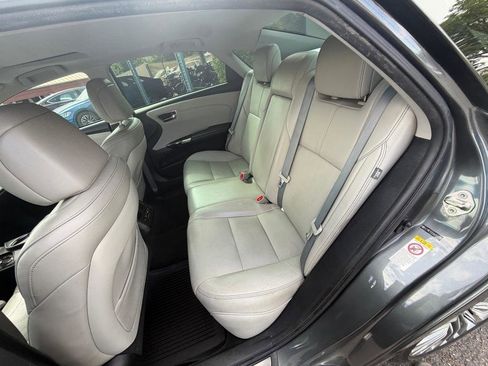 Used 2017 Toyota Avalon Limited w/ All Weather Liner Package FWD image 11