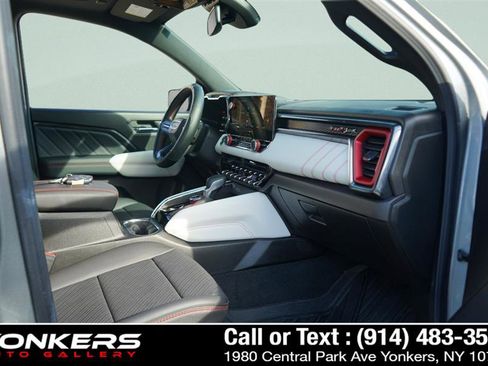 Used 2024 GMC Canyon AT4X image 49
