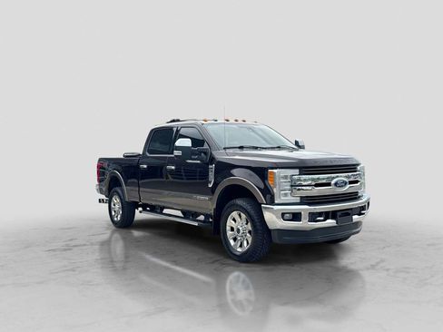 Used 2018 Ford F250 King Ranch w/ King Ranch Ultimate Package AWD/4WD image 8