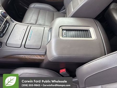 Used 2020 GMC Yukon XL Denali w/ Denali Ultimate Package image 27