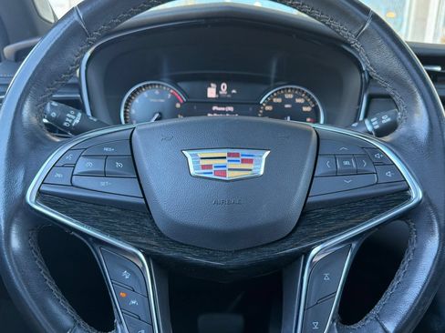 Used 2023 Cadillac XT5 Premium Luxury FWD image 23