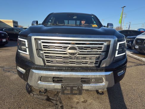 Used 2024 Nissan Titan Platinum Reserve w/ Moonroof Package image 2