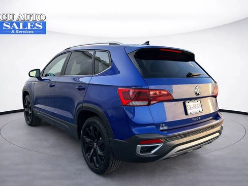 Used 2023 Volkswagen Taos SE FWD image 5