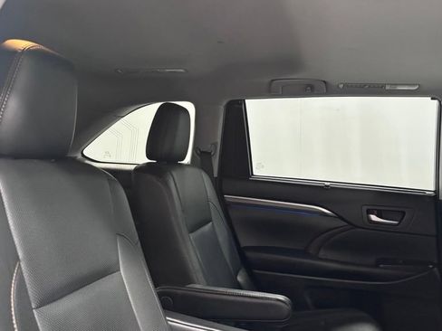 Used 2019 Toyota Highlander Limited AWD/4WD image 25