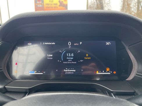 Used 2022 Jeep Grand Cherokee L Laredo w/ Luxury Tech Group I image 21