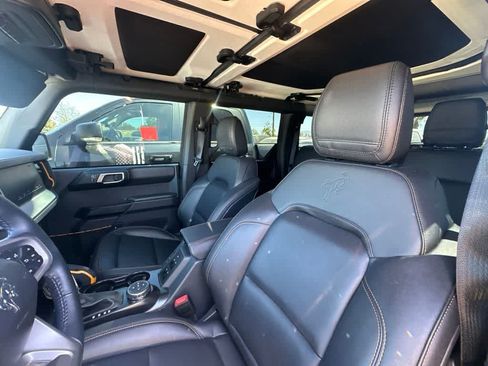 Used 2024 Ford Bronco Badlands AWD/4WD image 8