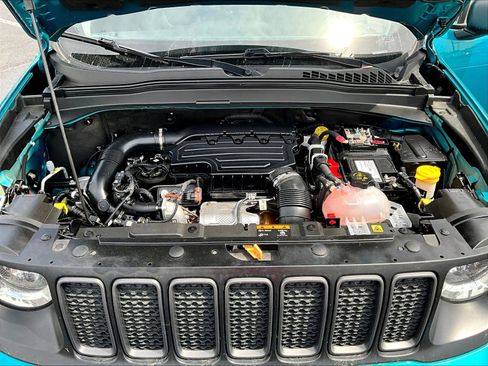 Used 2021 Jeep Renegade Trailhawk w/ Sun & Sound Group AWD/4WD image 29