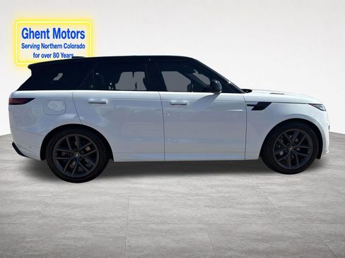 Used 2025 Land Rover Range Rover Sport Dynamic SE AWD/4WD image 6