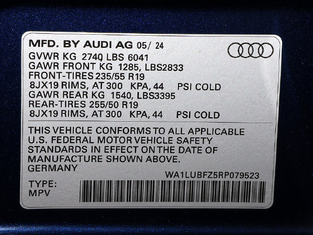 Used 2024 Audi Q4 e-tron Premium Plus w/ Premium Plus AWD/4WD image 42