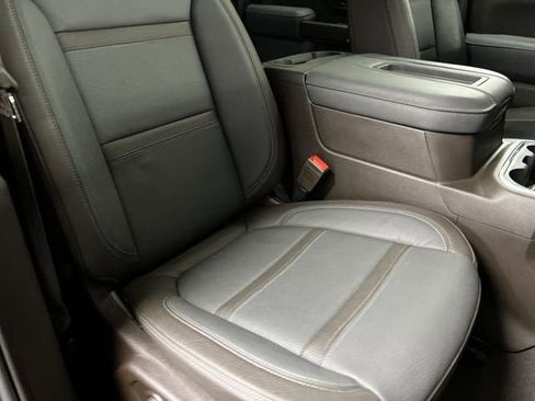 Used 2021 GMC Sierra 2500 Denali w/ Denali Ultimate Package AWD/4WD image 29