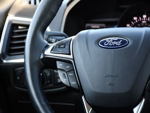 Used 2024 Ford Edge Titanium image 25