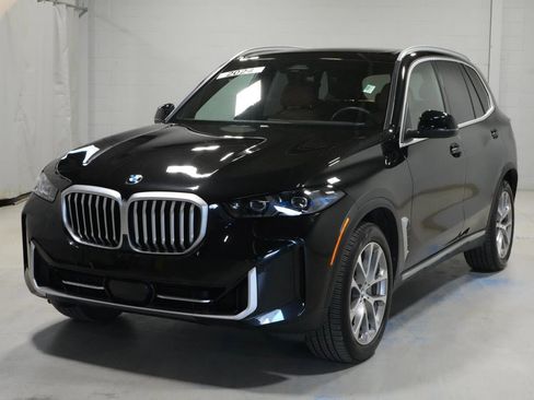 Used 2024 BMW X5 xDrive40i w/ Premium Package image 1