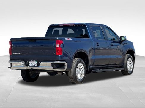 Used 2023 Chevrolet Silverado 1500 LT AWD/4WD image 5