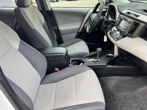 Used 2013 Toyota RAV4 XLE image 10