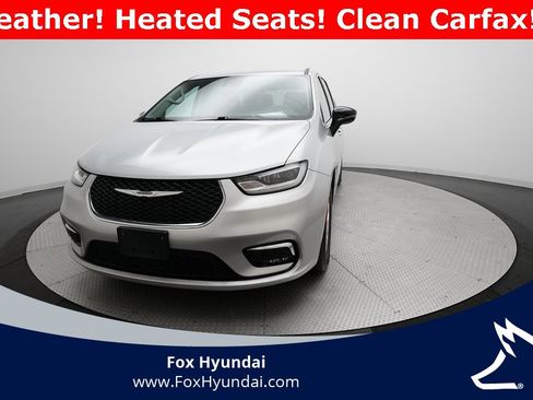 Used 2024 Chrysler Pacifica Touring-L image 33