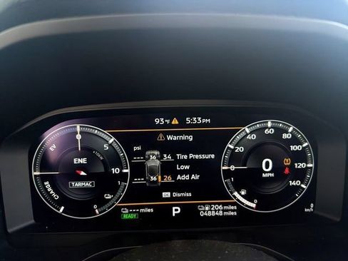 Used 2024 Mitsubishi Outlander 4WD Plug-In Hybrid image 17